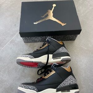 AIR JORDAN 3 RETRO SIZE M 6.5 / W 8 Like New